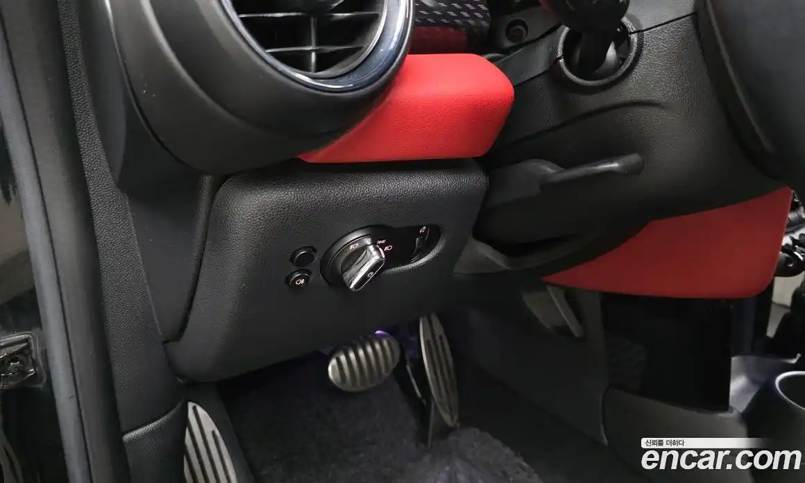 Mini Cooper 2015 2.0 гидро в Москве № 1548452, фото 12