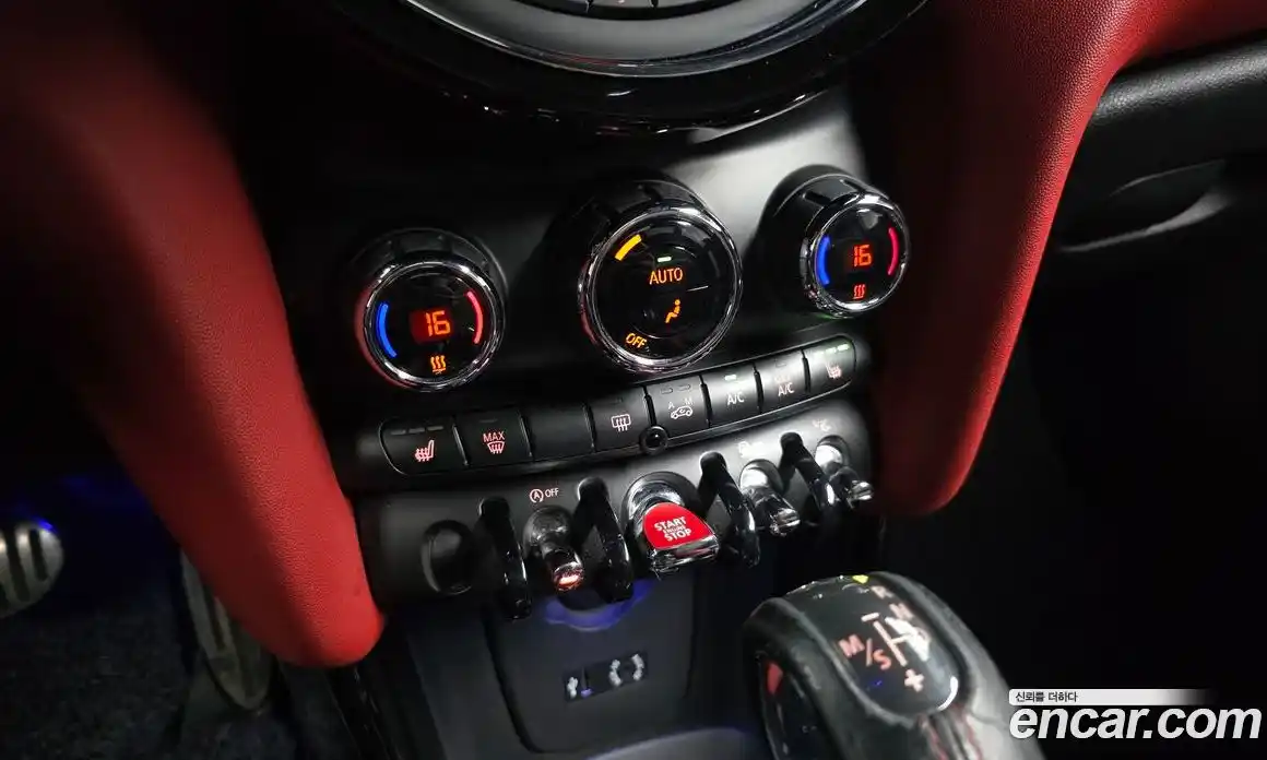 Mini Cooper 2015 2.0 гидро в Москве № 1548452, фото 16