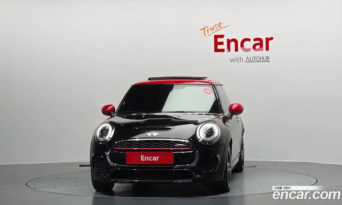Mini Cooper 2015 2.0 гидро в Москве № 1548452, фото 3
