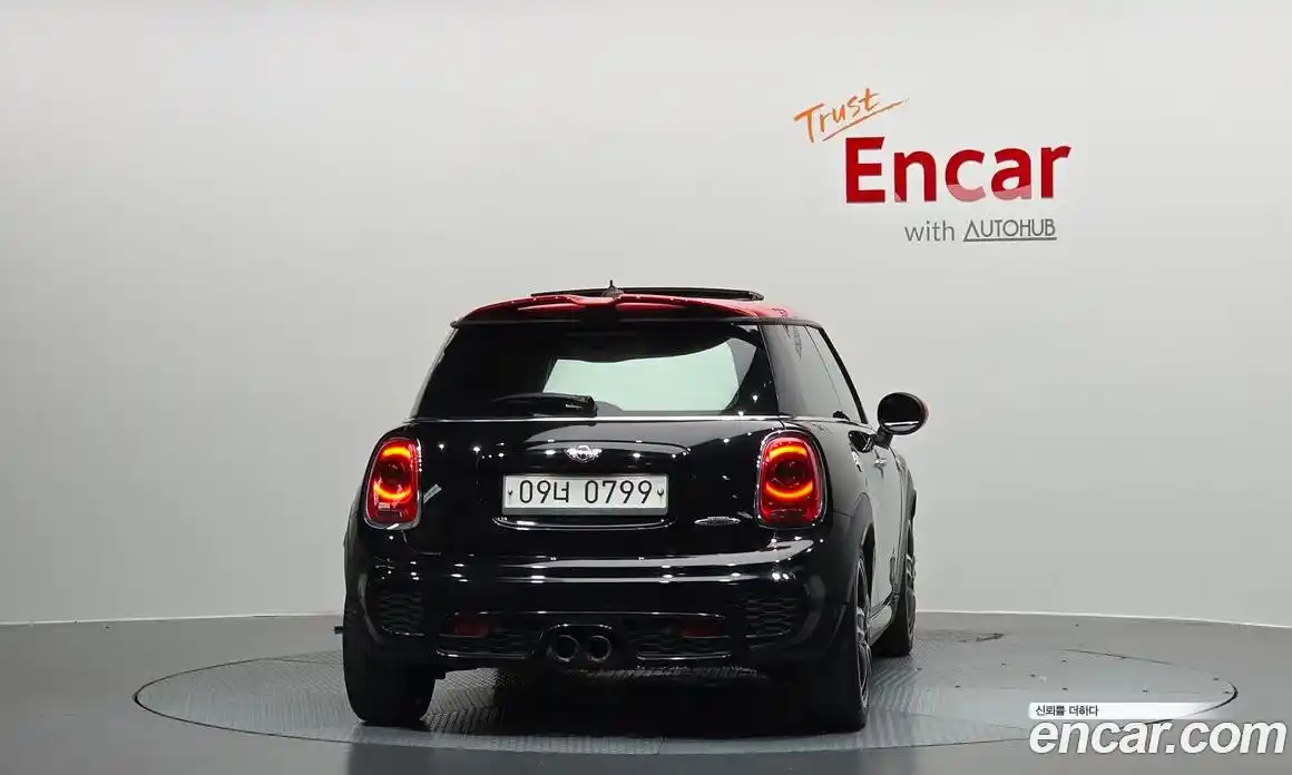 Mini Cooper 2015 2.0 гидро в Москве № 1548452, фото 4
