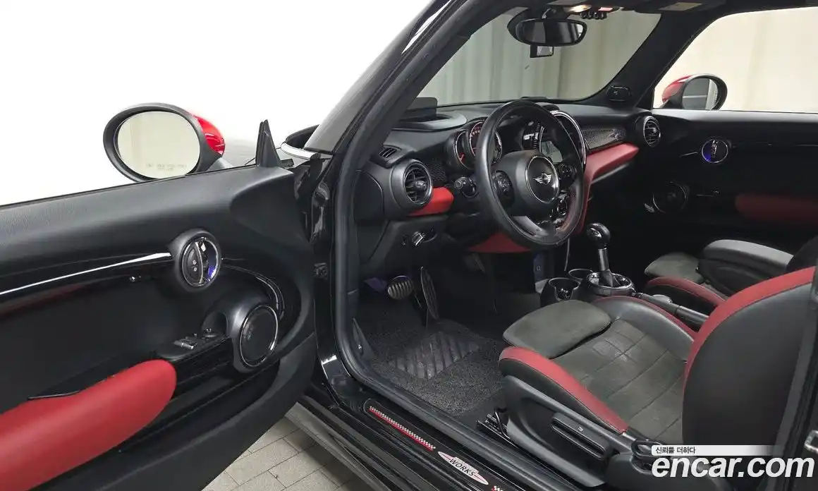 Mini Cooper 2015 2.0 гидро в Москве № 1548452, фото 10