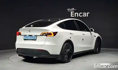 Tesla Model Y 2023 0.2 гидро в Москве № 1548627, миниатюра 2