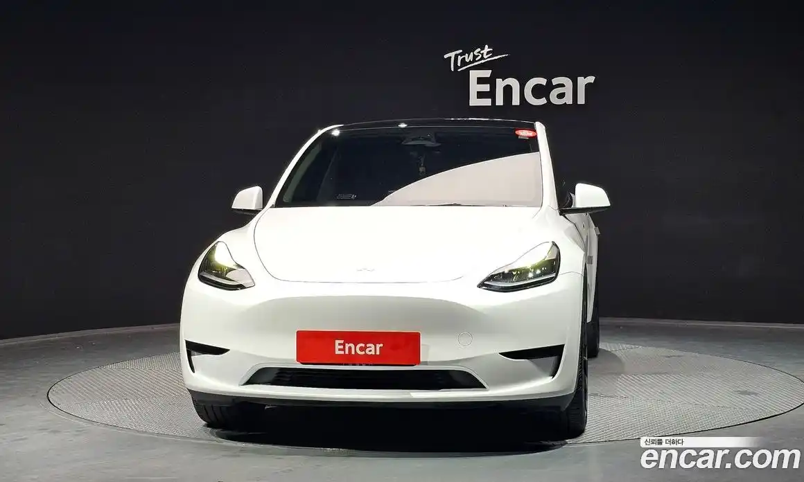 Tesla Model Y 2023 0.2 гидро в Москве № 1548627, фото 3