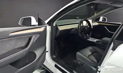 Tesla Model Y 2023 0.2 гидро в Москве № 1548627, миниатюра 10