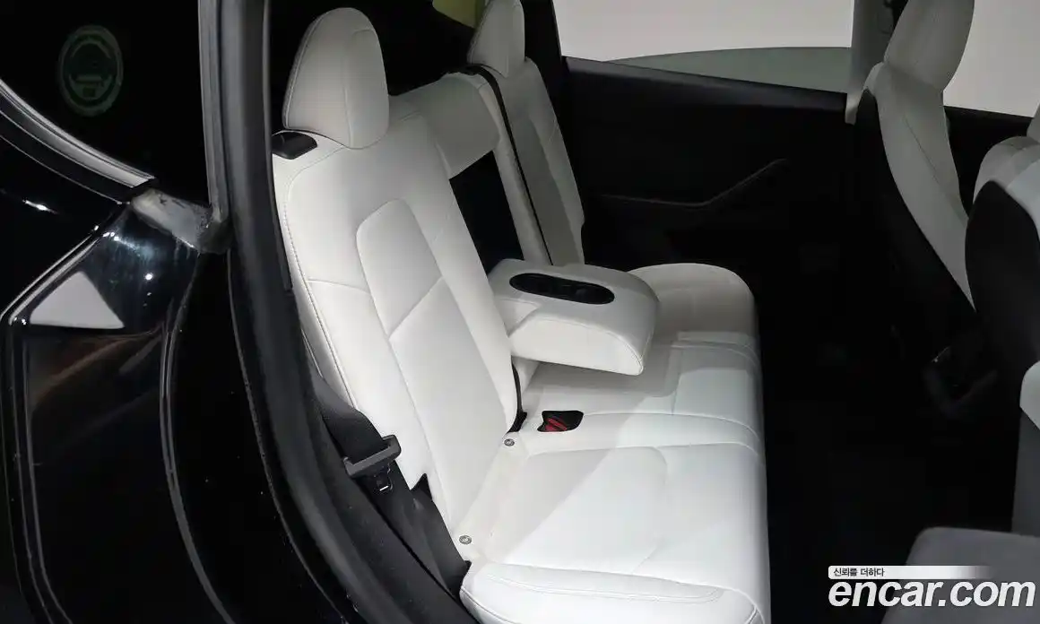 Tesla Model Y 2023 0.2 гидро в Москве № 1548645, фото 10