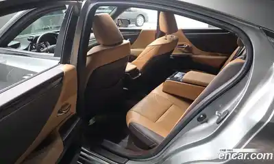 Lexus ES 2021 2.5 гидро в Москве № 1548845, миниатюра 11