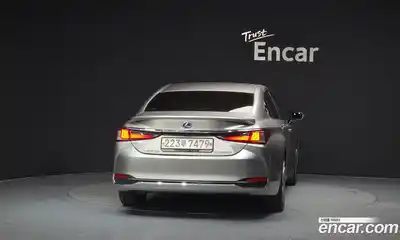 Lexus ES 2021 2.5 гидро в Москве № 1548845, миниатюра 4
