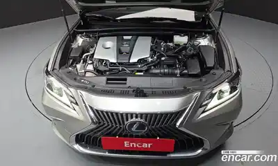 Lexus ES 2021 2.5 гидро в Москве № 1548845, миниатюра 6