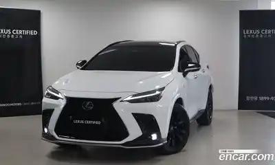 Lexus NX, 2025