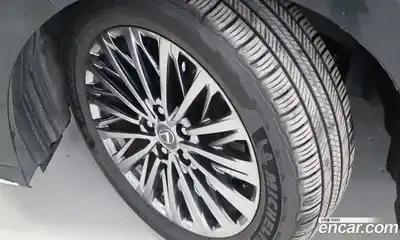 Lexus LM 2025 2.4 гидро в Москве № 1548935, миниатюра 5