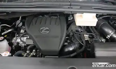 Lexus LM 2025 2.4 гидро в Москве № 1548935, миниатюра 6