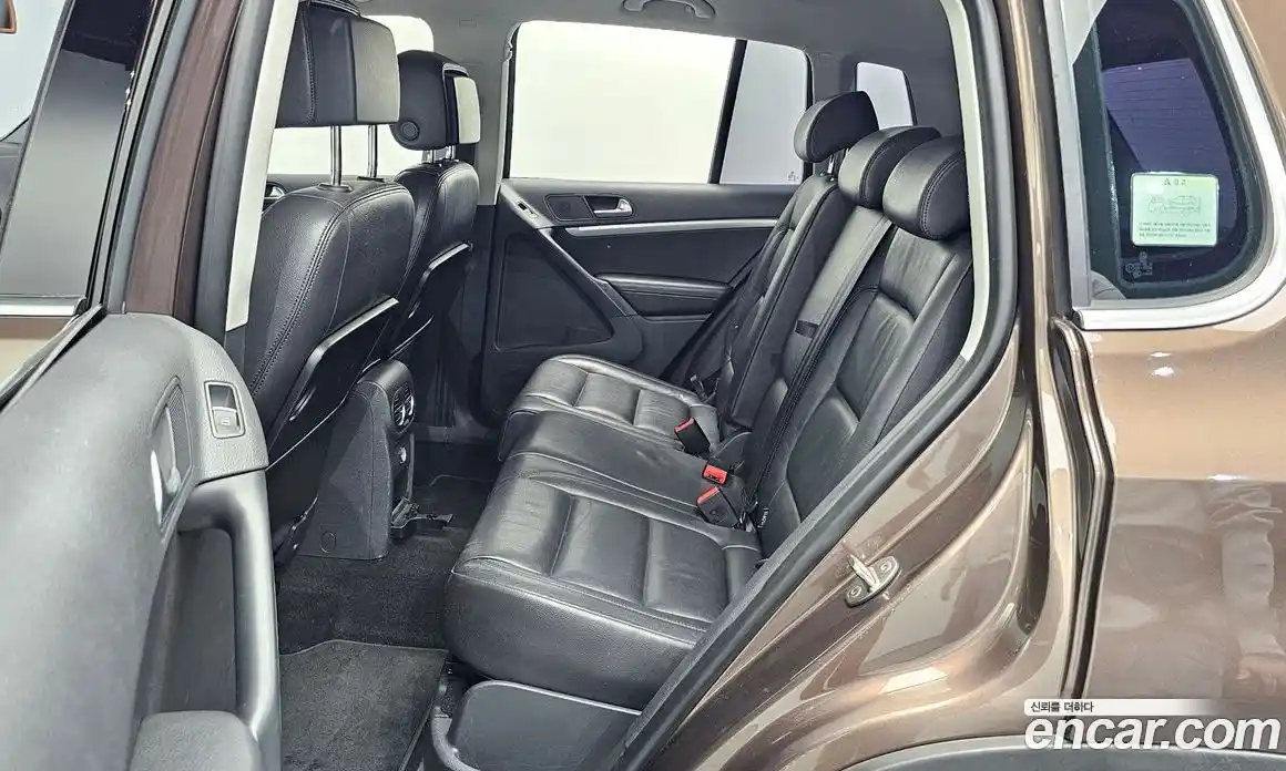 Volkswagen Tiguan 2014 2.0 гидро в Москве № 1549153, фото 11
