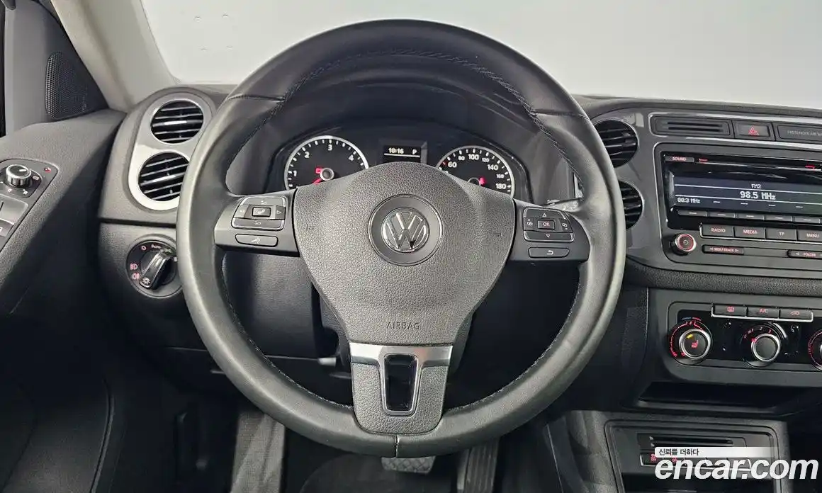 Volkswagen Tiguan 2014 2.0 гидро в Москве № 1549153, фото 12