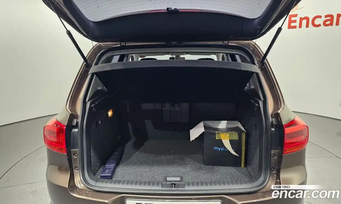 Volkswagen Tiguan 2014 2.0 гидро в Москве № 1549153, фото 14