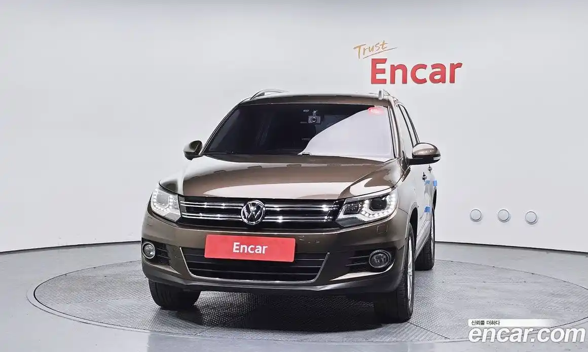 Volkswagen Tiguan 2014 2.0 гидро в Москве № 1549153, фото 3