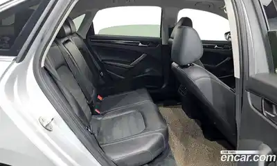 Volkswagen Passat 2014 2.0 гидро в Москве № 1549214, миниатюра 12