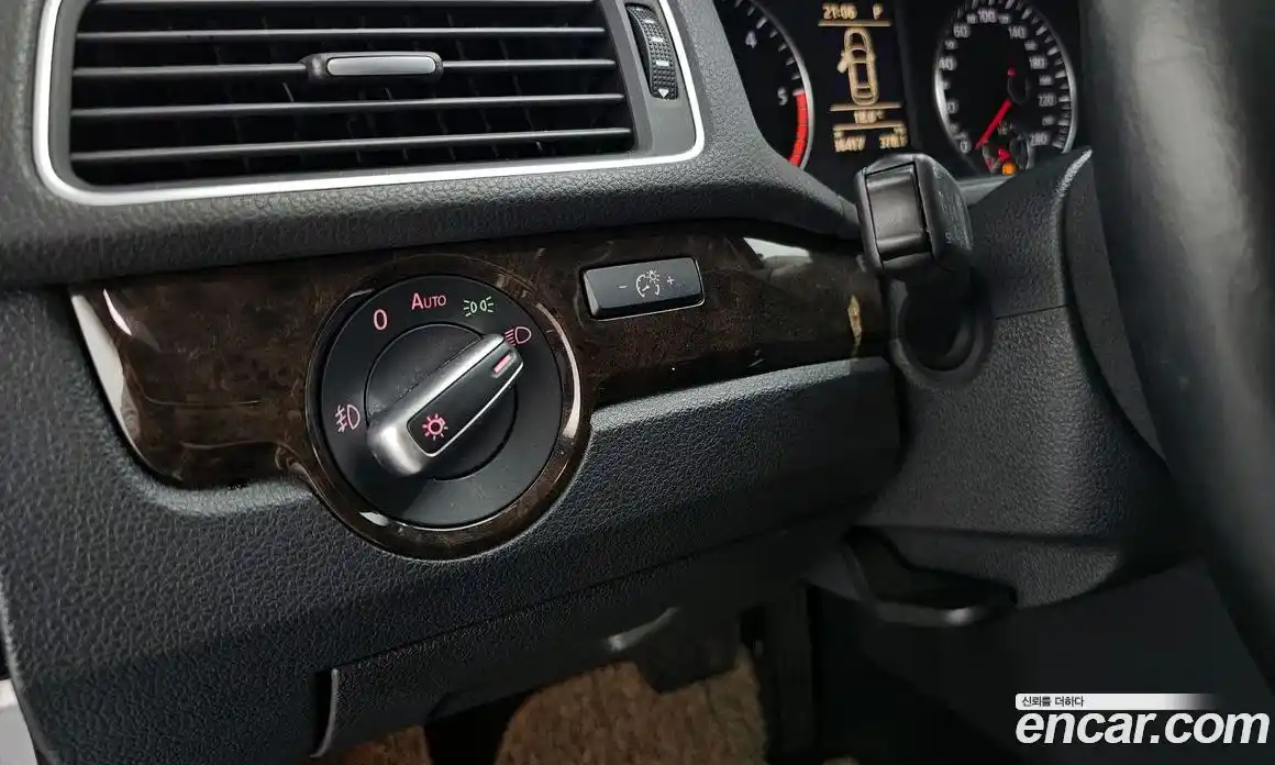 Volkswagen Passat 2014 2.0 гидро в Москве № 1549214, фото 14