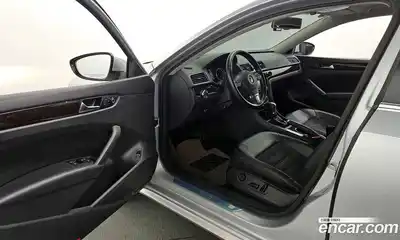 Volkswagen Passat 2014 2.0 гидро в Москве № 1549214, миниатюра 10