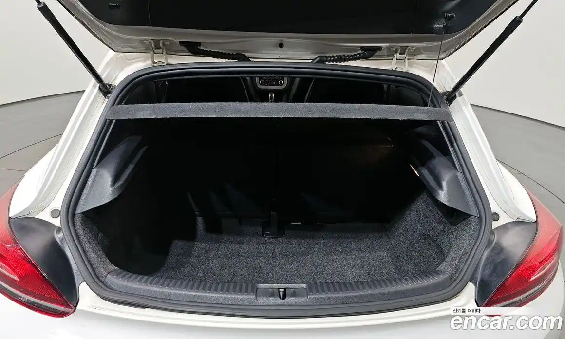 Volkswagen Scirocco 2012 2.0 гидро в Москве № 1549447, фото 20