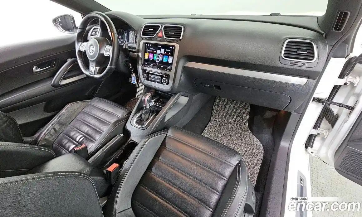 Volkswagen Scirocco 2012 2.0 гидро в Москве № 1549447, фото 7