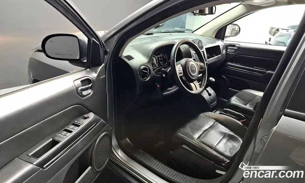 Jeep Compass 2013 2.4 гидро в Москве № 1549907, фото 10