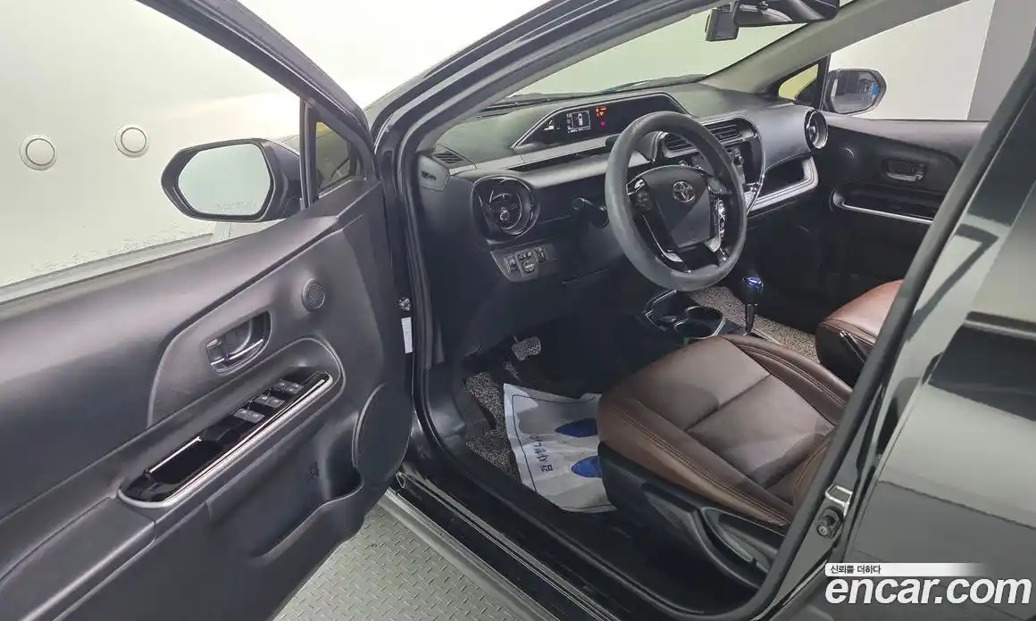 Toyota Prius 2020 1.5 гидро в Москве № 1550059, фото 11