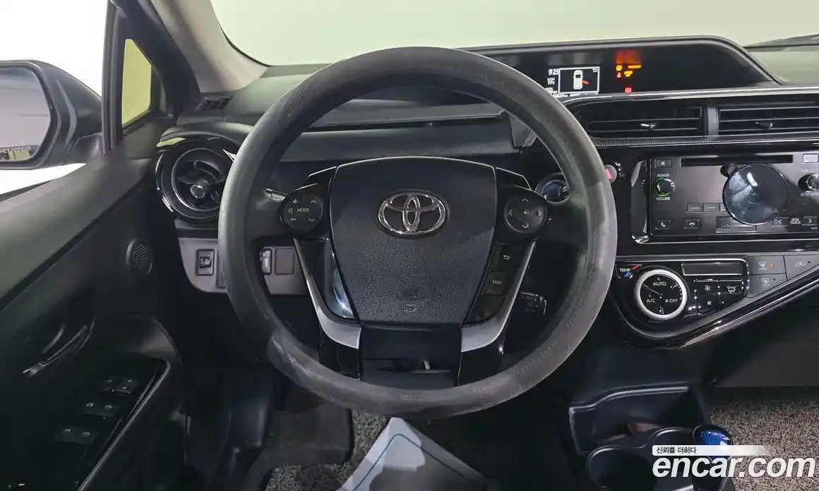 Toyota Prius 2020 1.5 гидро в Москве № 1550059, фото 13