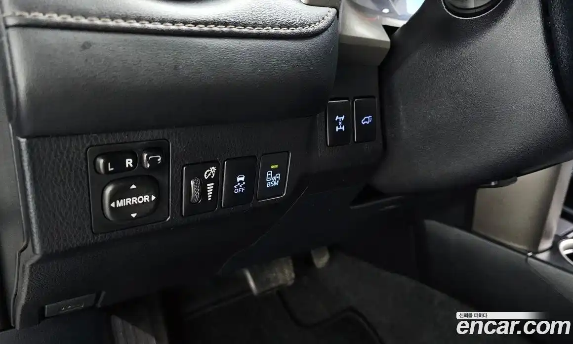 Toyota RAV4 2014 2.5 гидро в Москве № 1550104, фото 15