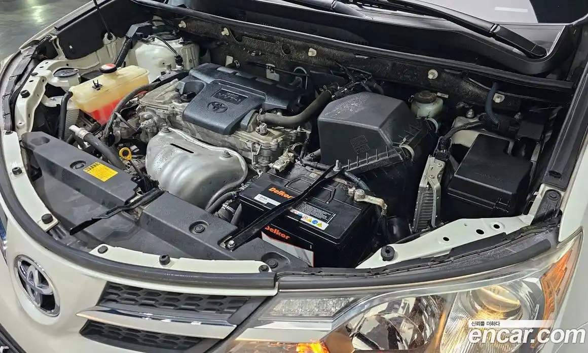Toyota RAV4 2014 2.5 гидро в Москве № 1550104, фото 6