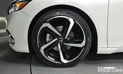 Honda Accord 2018 2.0 гидро в Москве № 1550246, миниатюра 5