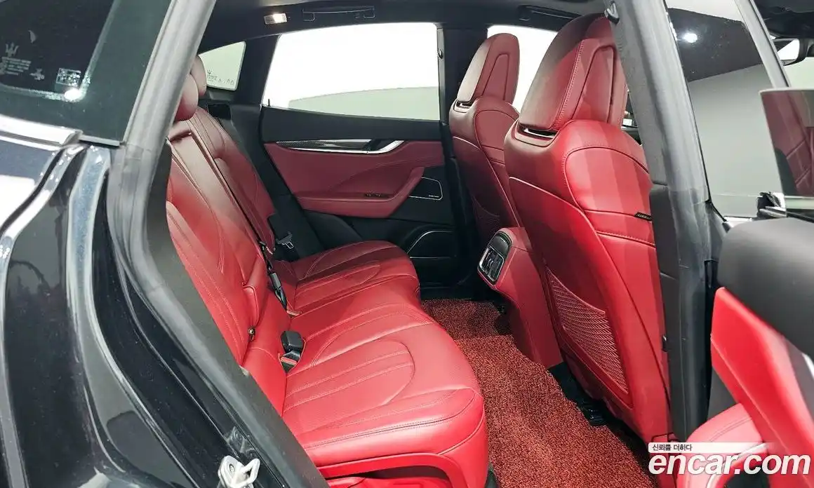 Maserati Levante 2018 3.0 гидро в Москве № 1550876, фото 12