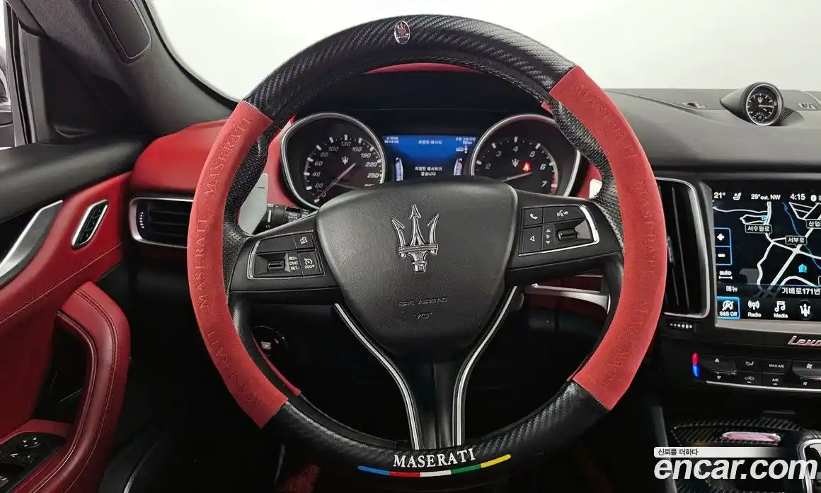 Maserati Levante 2018 3.0 гидро в Москве № 1550876, фото 13