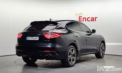 Maserati Levante 2018 3.0 гидро в Москве № 1550876, миниатюра 2