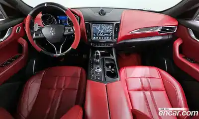 Maserati Levante 2018 3.0 гидро в Москве № 1550876, миниатюра 7
