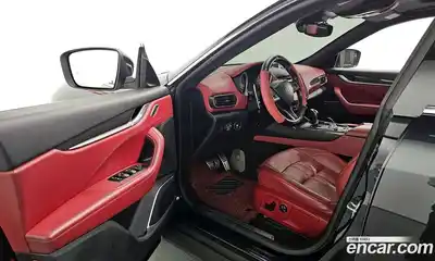 Maserati Levante 2018 3.0 гидро в Москве № 1550876, миниатюра 10