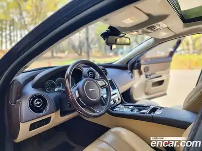 Jaguar XJ 2015 3.0 гидро в Москве № 1550924, миниатюра 12