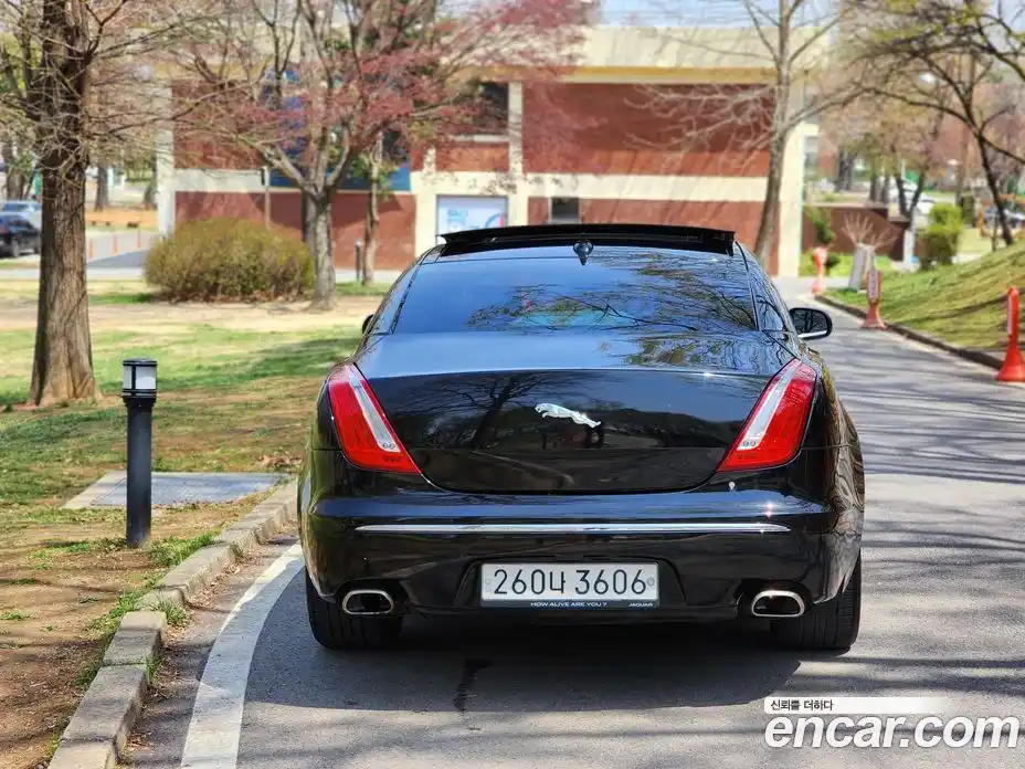 Jaguar XJ 2015 3.0 гидро в Москве № 1550924, фото 3