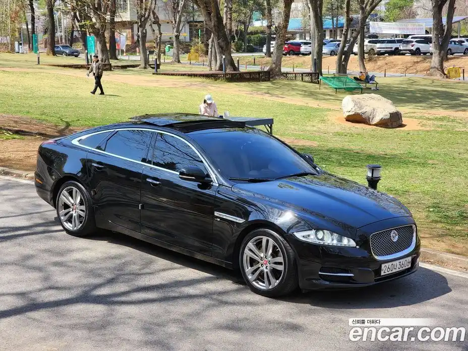 Jaguar XJ 2015 3.0 гидро в Москве № 1550924, фото 4