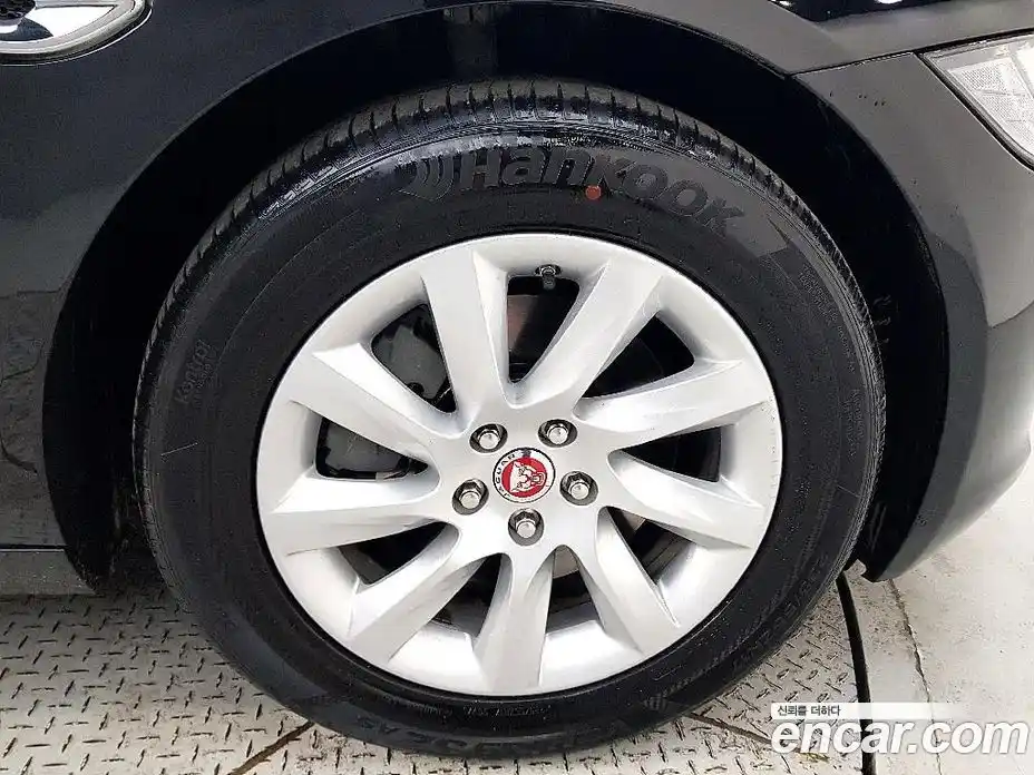 Jaguar XF 2017 2.0 гидро в Москве № 1550960, фото 20