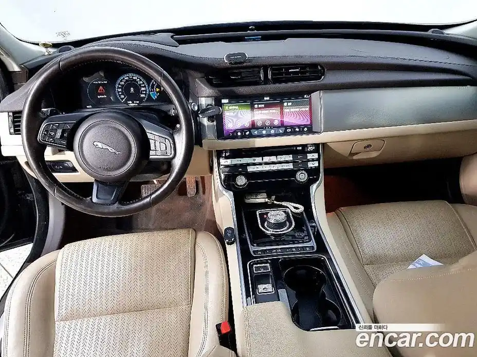 Jaguar XF 2017 2.0 гидро в Москве № 1550960, фото 5