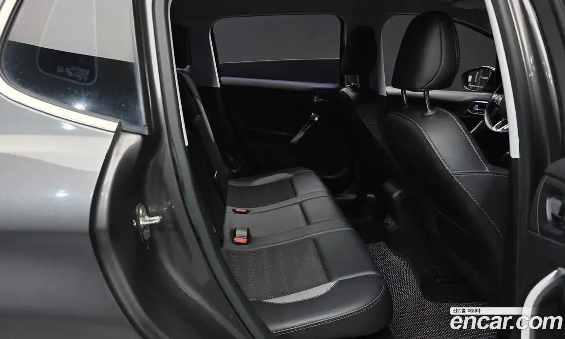 Peugeot 2008 2017 1.6 гидро в Москве № 1551198, фото 11