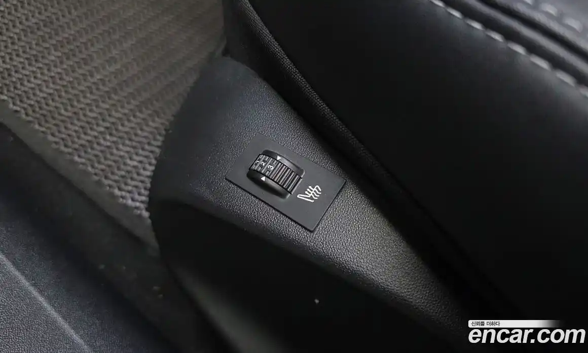 Peugeot 2008 2017 1.6 гидро в Москве № 1551198, фото 12