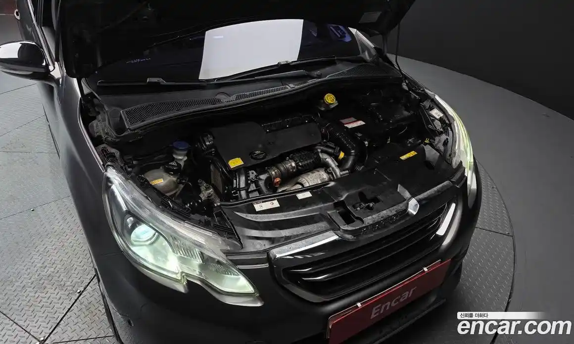 Peugeot 2008 2017 1.6 гидро в Москве № 1551198, фото 6