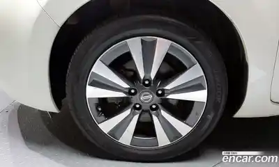 Nissan Leaf 2016 гидро в Москве № 1551268, миниатюра 5