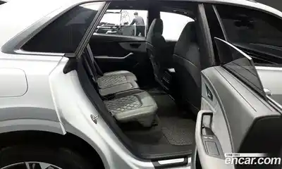Audi Q8 2021 3.0 гидро в Москве № 163895, миниатюра 12