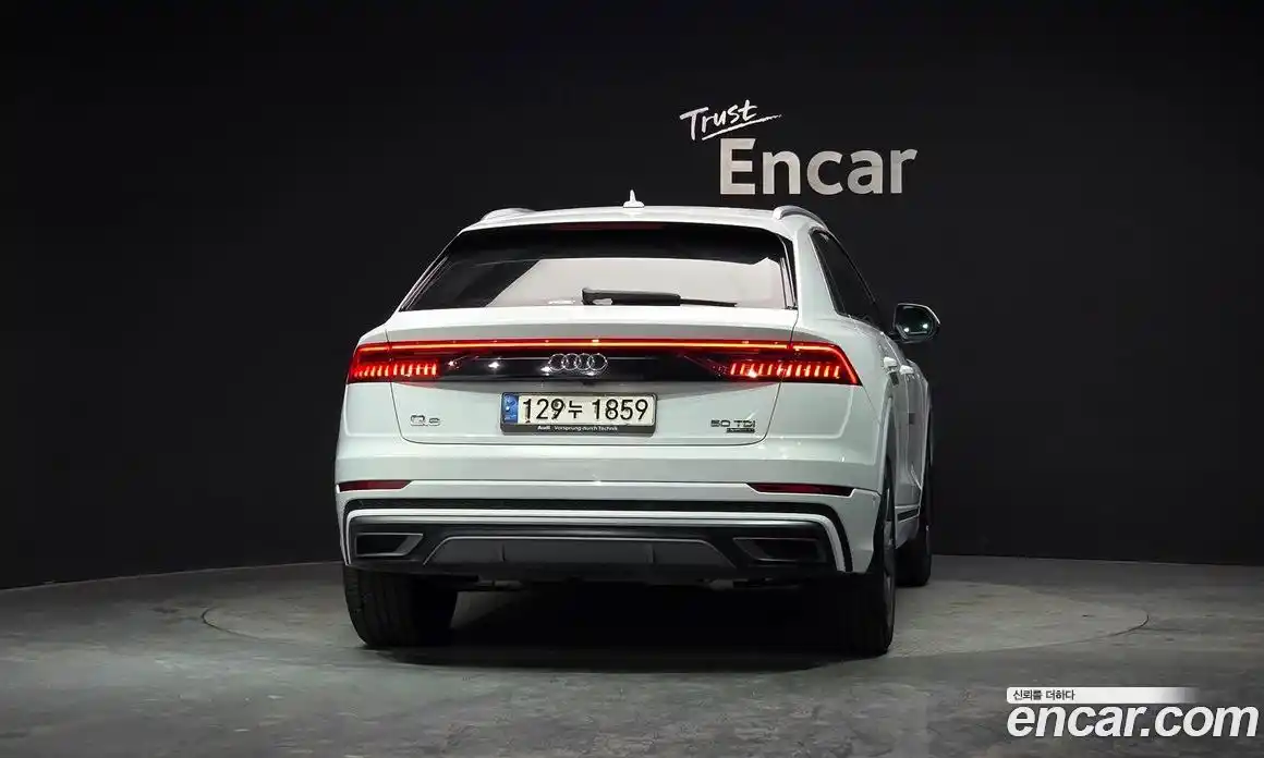 Audi Q8 2021 3.0 гидро в Москве № 163895, фото 4