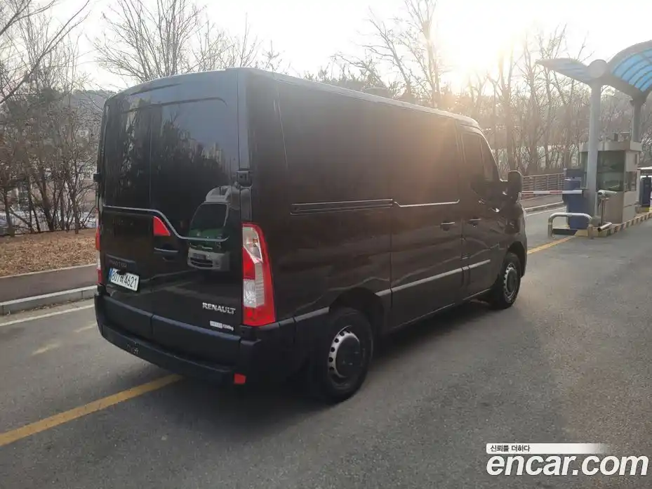 Renault Master 2022 2.3 механика в Москве № 185533, фото 4