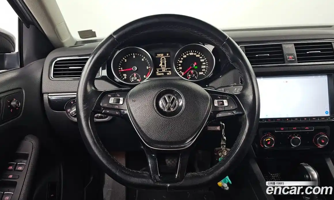 Volkswagen Jetta 2015 2.0 гидро в Москве № 201590, фото 13