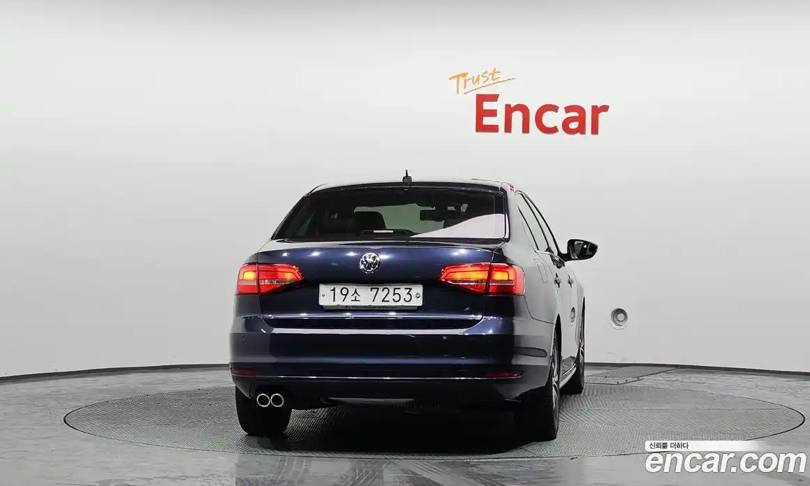Volkswagen Jetta 2015 2.0 гидро в Москве № 201590, фото 4