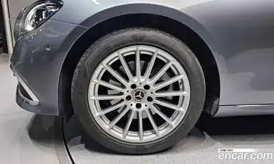 Mercedes-Benz E-Class 2021 2.0 гидро, миниатюра 5